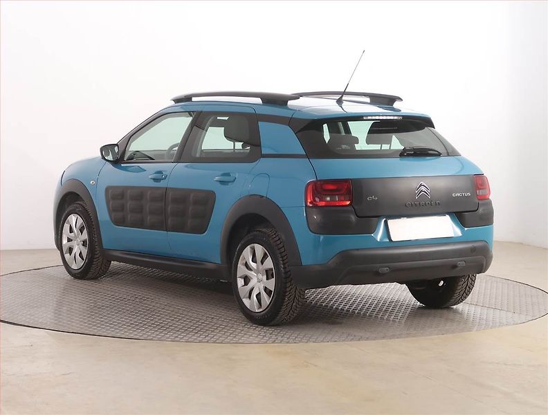 Citroën C4 Cactus (2018) 1.2 PureTech, Tempomat - fotka 4 z 15