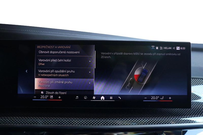 BMW Řada 7 750e xDrive - fotka 15 z 36