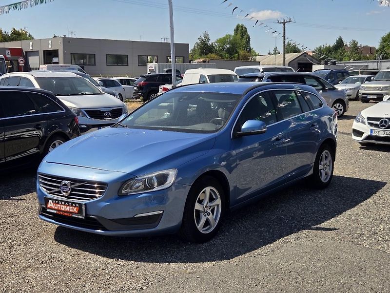 Volvo V60 (2013) 2.0 D4-120kw-NAVI-A/T-SUPER - fotka 3 z 14