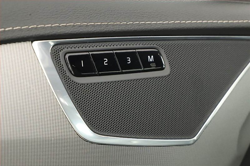 Volvo XC90 (2019) T6 AWD - fotka 10 z 22