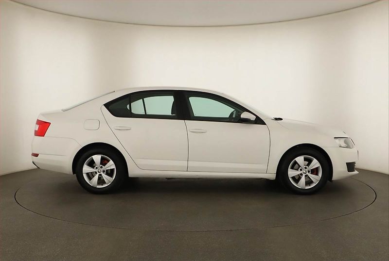 Škoda Octavia (2016) 1.6 TDI - fotka 6 z 13