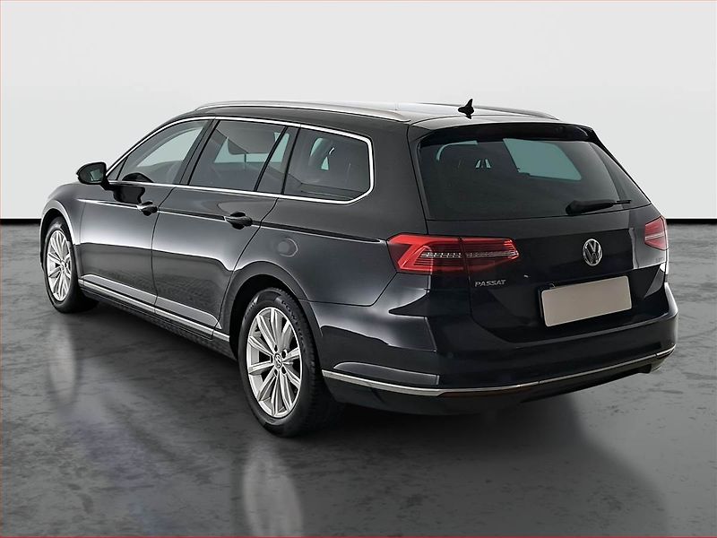Volkswagen Passat (2017) Highline 2.0 TDI, Automat - fotka 4 z 19