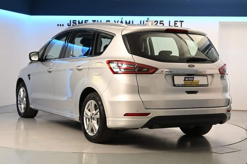 Ford S-MAX (2022) 2.0 TITANIUM Kamera Tažné 8 Ko - fotka 7 z 32