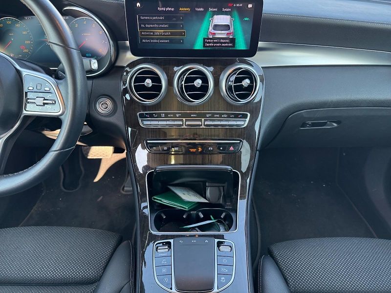 Mercedes-Benz GLC (2022) 200 145kW 4MATIC CZ DPH - fotka 10 z 11