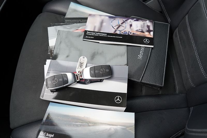 Mercedes-Benz GLC 300 de 4Matic Coupe AMG,ČR - fotka 42 z 46