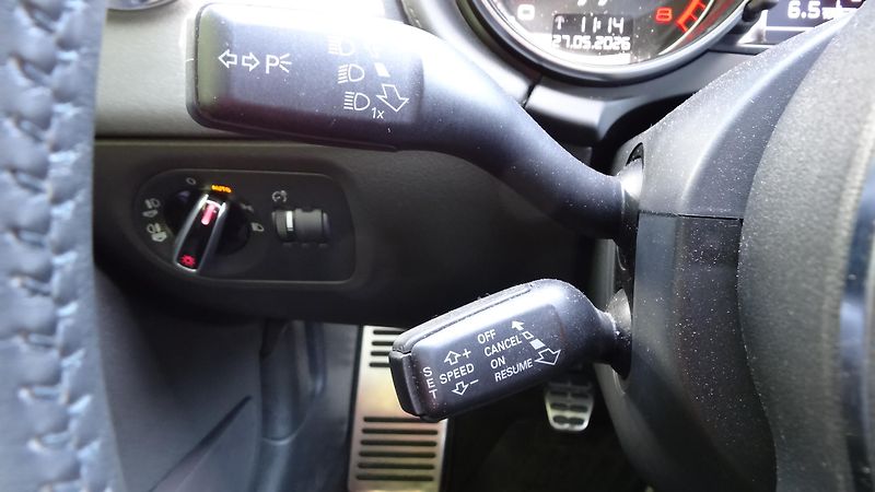 Audi TT 1.8 TFSI  Alcantara - fotka 14 z 23
