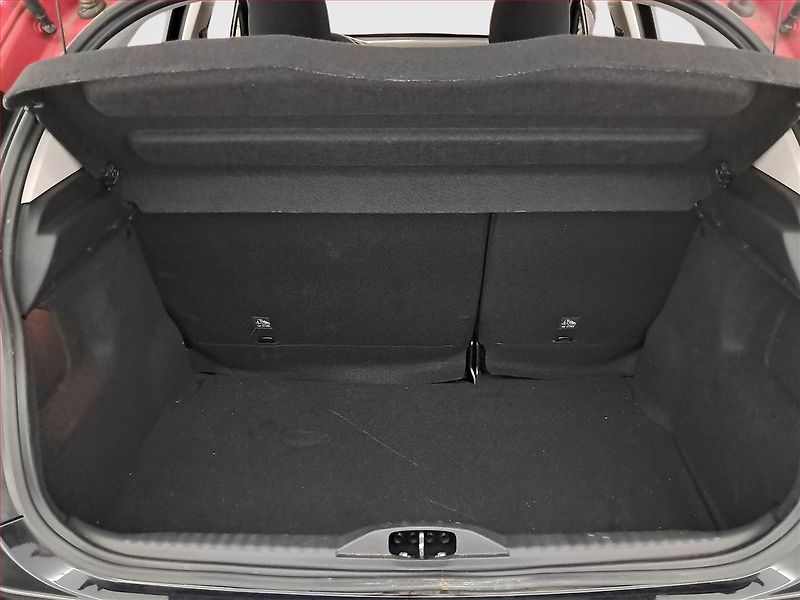 Citroën C3 (2021) 1.2 PureTech, Automat - fotka 14 z 17