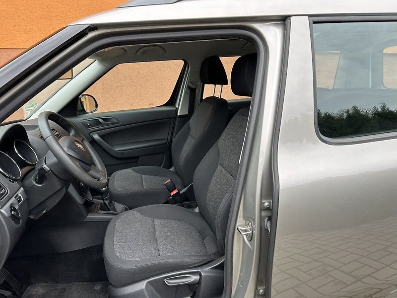 Škoda Yeti 2.0 TDI 81kW 4x4 serviska - fotka 13 z 23