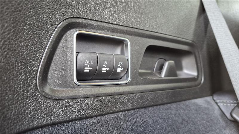 Mercedes-Benz GLS 2,9 400d 4M AMG 7míst 1 ČR DPH - fotka 27 z 38