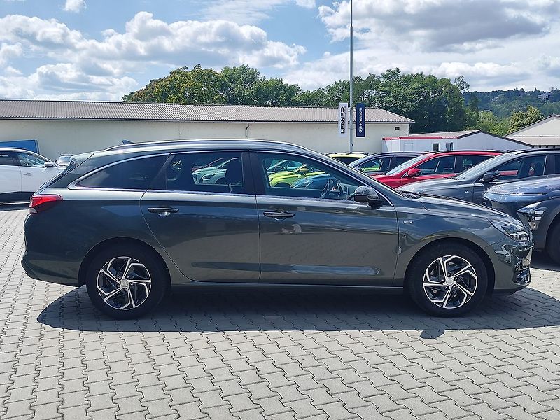 Hyundai i30 1.5 T-GDI/117kW Smart Navi - fotka 4 z 34