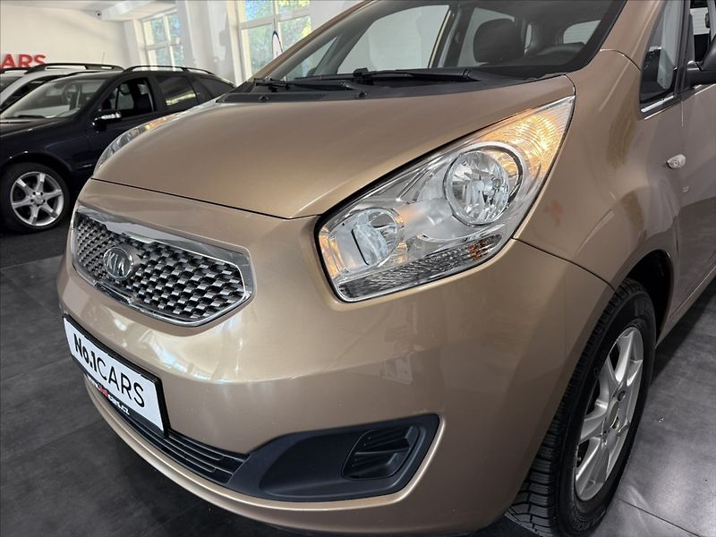 Kia Venga 1,4   i KLIMA NOVÉ ROZVODY - fotka 25 z 30