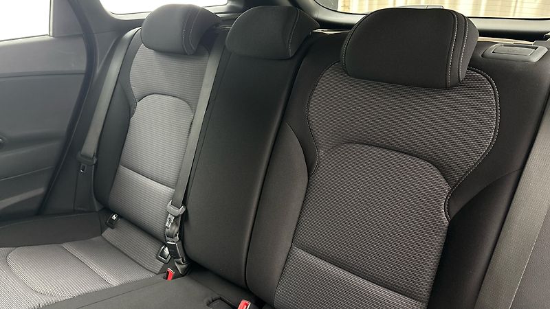 Hyundai i30 1.0 T-GDI Start Plus Kombi - fotka 16 z 26