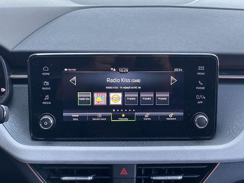Škoda Scala (2025) 1.0 TSI Top Selection - fotka 14 z 33