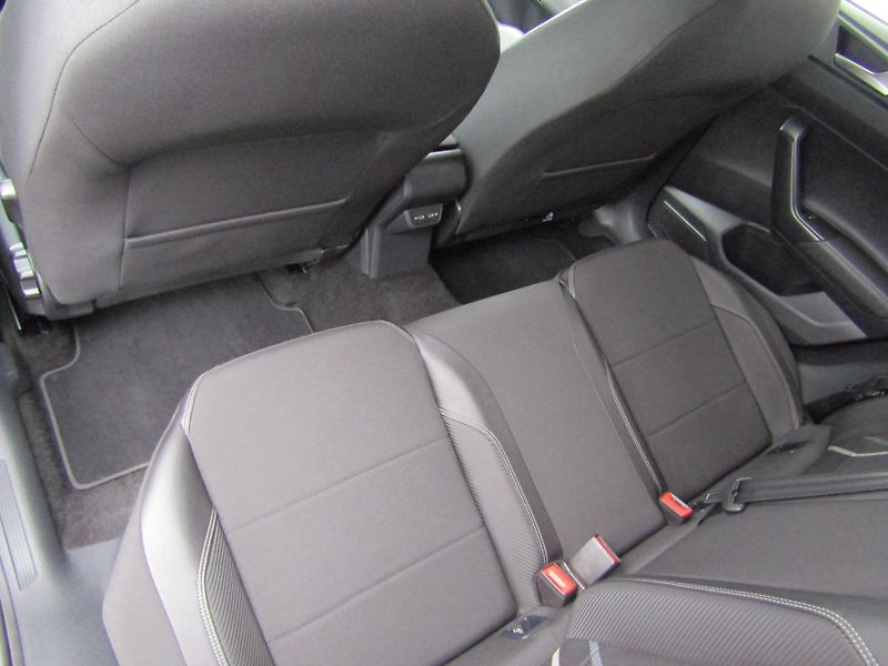 Volkswagen Taigo (2021) Style 1.0 TSI 81KW DSG - fotka 24 z 29