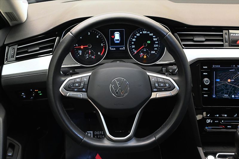 Volkswagen Passat 2,0 TDI 147kW DSG Business Zár - fotka 18 z 32