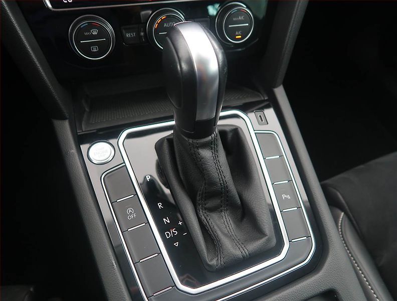 Volkswagen Passat (2020) Business 2.0 TDI - fotka 13 z 16