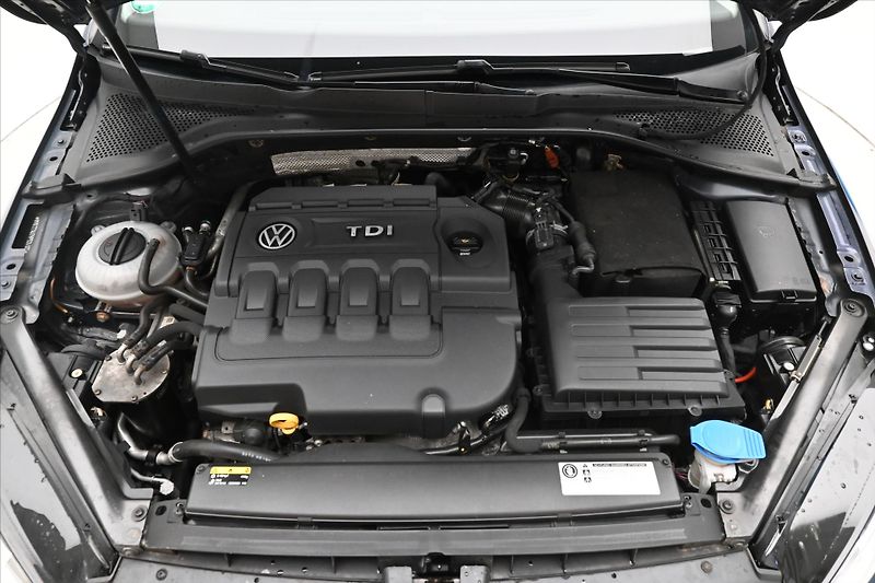 Volkswagen Golf 1,6 TDI 81kW Allstar Záruka až - fotka 9 z 30