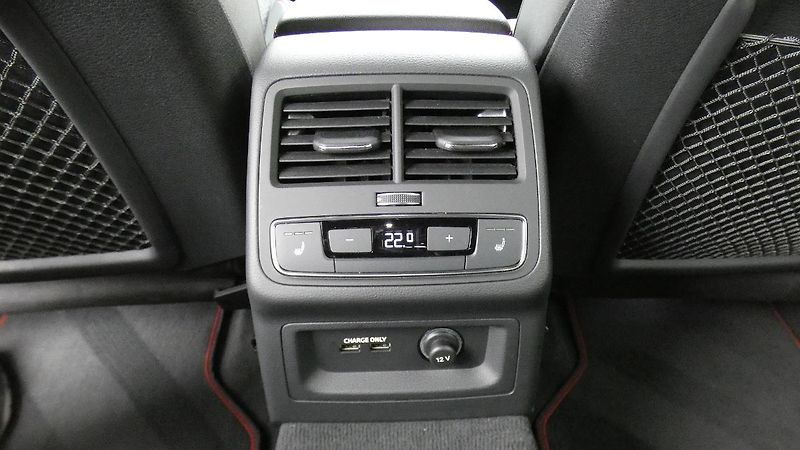 Audi A5 Sportback 40 TDI quattro S tro - fotka 24 z 28