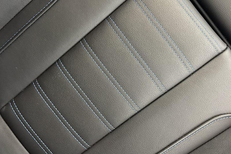 BMW Řada 3 řady 3 | M340d xDrive - fotka 13 z 25