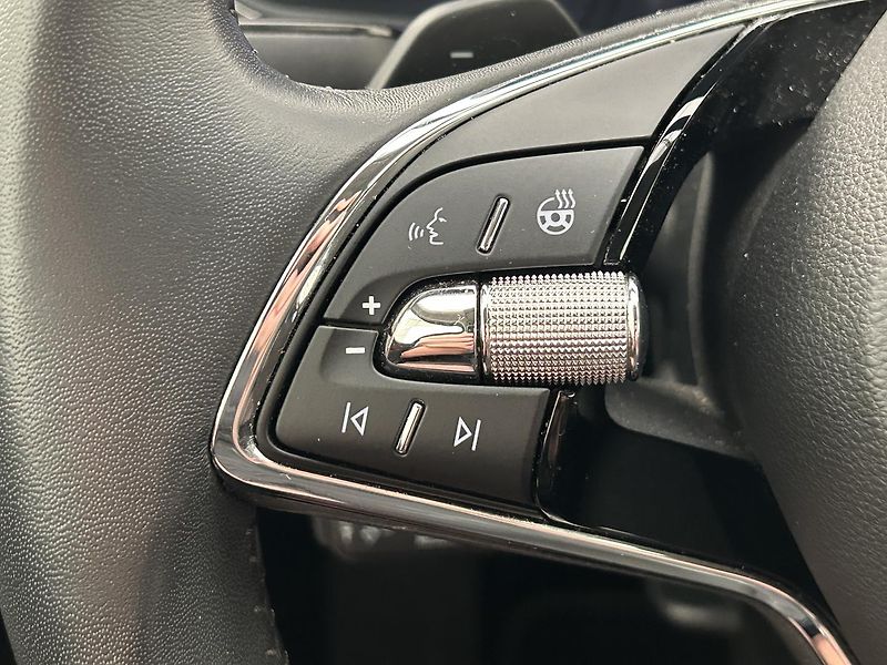 Škoda Superb 2.0 TDI 4x4 Scout - fotka 15 z 31