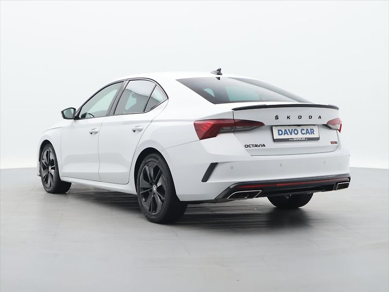 Škoda Octavia 2,0 TDI RS 4x4 Matrix DPH CZ - fotka 5 z 32