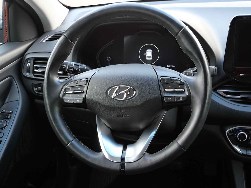 Hyundai i30 (2023) 1.5 T-GDi, 1.maj,ČR, Smart - fotka 13 z 19