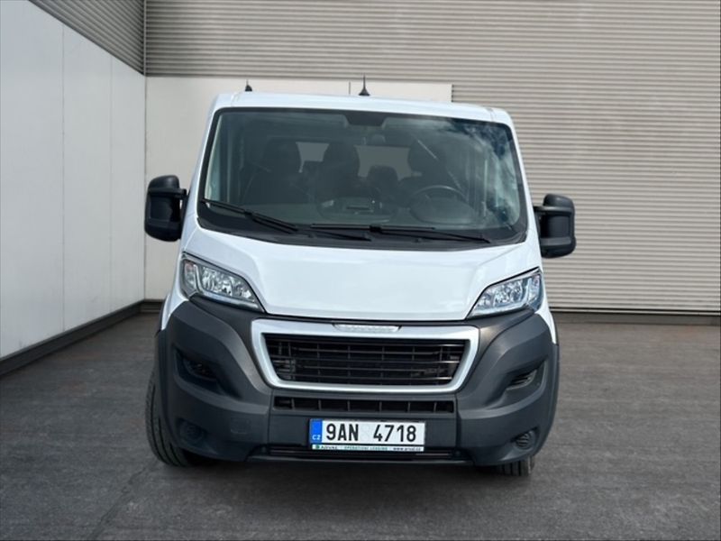 Peugeot Boxer 2,2 BHDI 165 4350 L4 - fotka 2 z 11