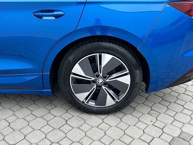 Škoda Enyaq RS 82kWh elektro - fotka 22 z 27