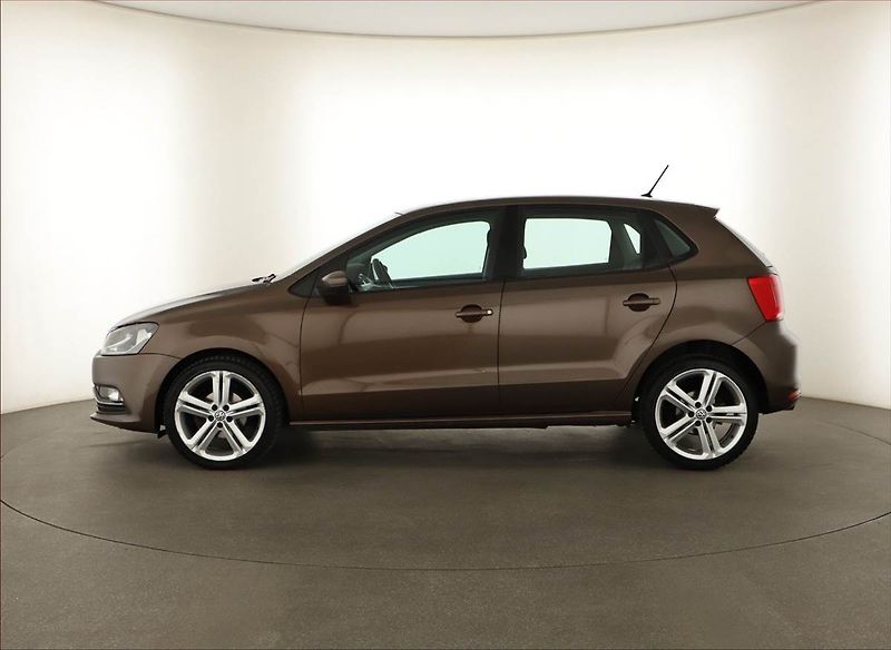 Volkswagen Polo (2015) 1.2 TSI - fotka 3 z 6