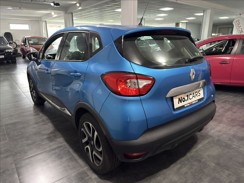 Renault Captur 0,9   TCe KAMERA VÝHŘEV ALU - fotka 4 z 23
