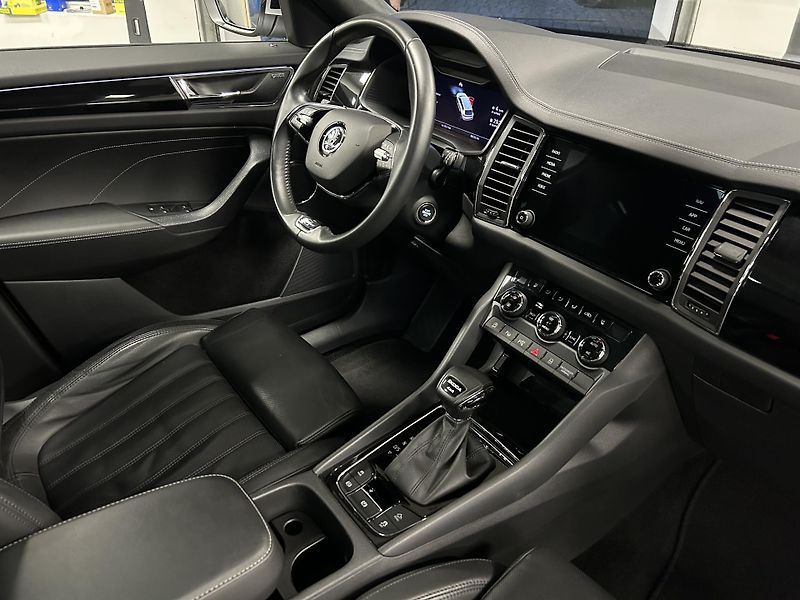 Škoda Kodiaq (2023) 2.0TDi L&K 4x4 7míst Panor 360 - fotka 46 z 52