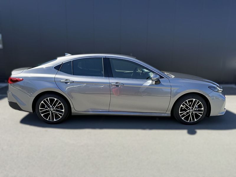 Toyota Camry (2025) Executive - fotka 6 z 8
