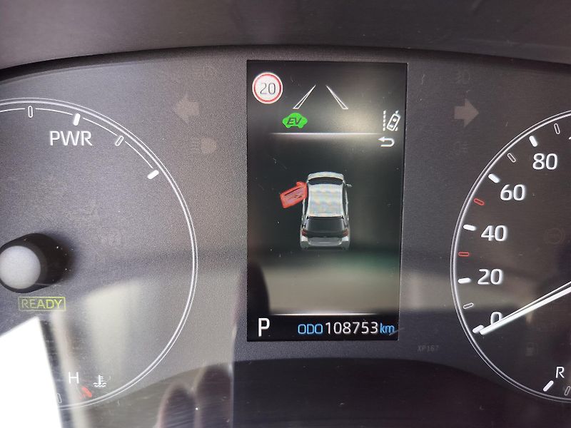 Toyota Yaris 1.5 Hybrid - fotka 13 z 27