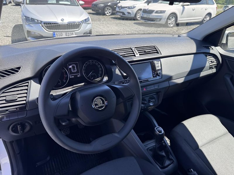 Škoda Fabia III 1.0 TSi,181 tis km,2023 - fotka 10 z 17
