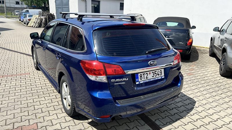 Subaru Legacy 2.5i BOXER 4X4 ACTIVE - fotka 6 z 13