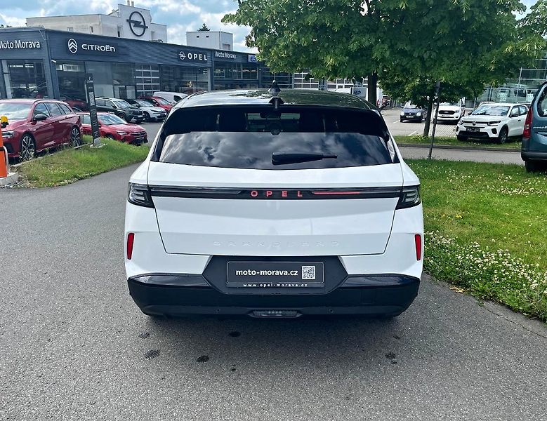 Opel Grandland MHEV 1.2T 145k GS AT6 - fotka 5 z 25