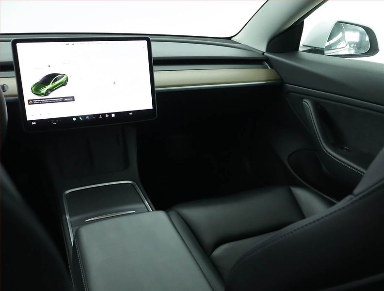 Tesla Model 3 (2021) Long Range 4WD 74kWh, SoH 88% - fotka 8 z 20