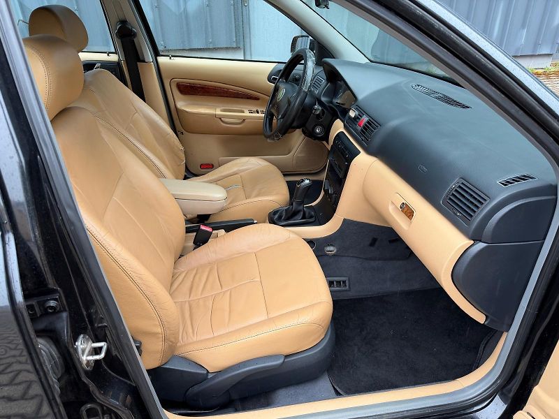 Škoda Octavia 1,9 TDI / 81 kW / + alu kola  - fotka 17 z 21