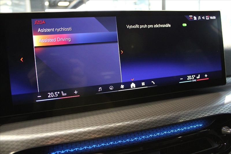 BMW Řada 3 320d xDrive M Sport DAProf/360 - fotka 22 z 35