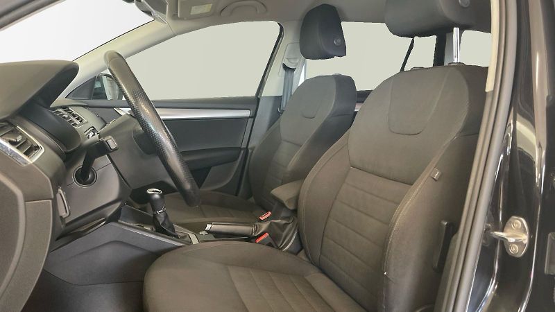 Škoda Octavia (2015) Kombi Elegance 2.0TDI 110kW - fotka 12 z 29