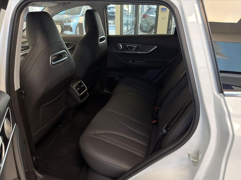 Chery Tiggo 7 PHEV (2025) 1,5   Unique - fotka 10 z 11