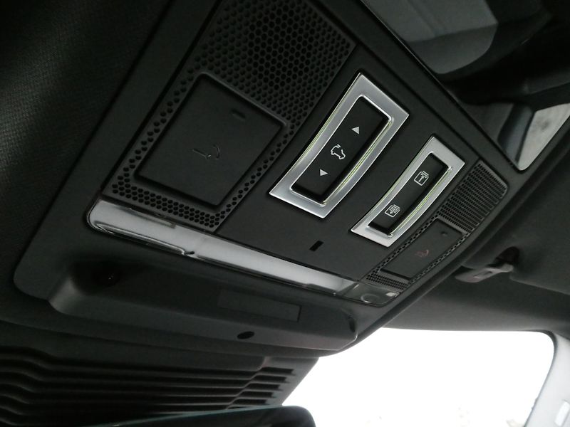 Land Rover Range Rover Evoque 2,0 Dynamic SE D165 aut.4x4 - fotka 32 z 39