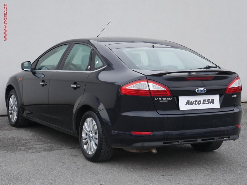 Ford Mondeo (2007) 2.0TDCi, ČR, AC, xenon, park - fotka 6 z 19