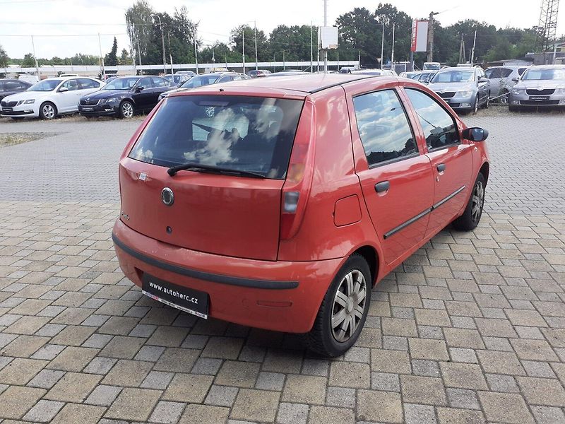 Fiat Punto (2005) 1.2 ČR - fotka 4 z 21