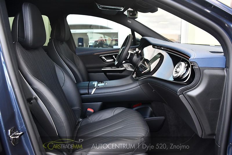 Mercedes-Benz EQE 500 4M PANOR HYPERSCREEN - fotka 16 z 62