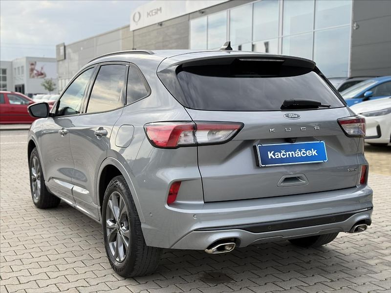 Ford Kuga 2,5 HEV ST-Line AWD AUT - fotka 3 z 30