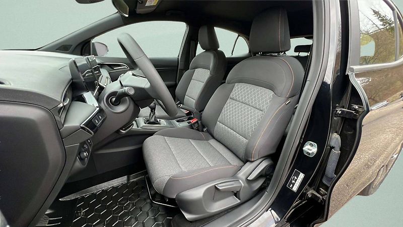 MG MG3 ICE EXCITE 1.5L (85kW/116k) MT - fotka 23 z 36