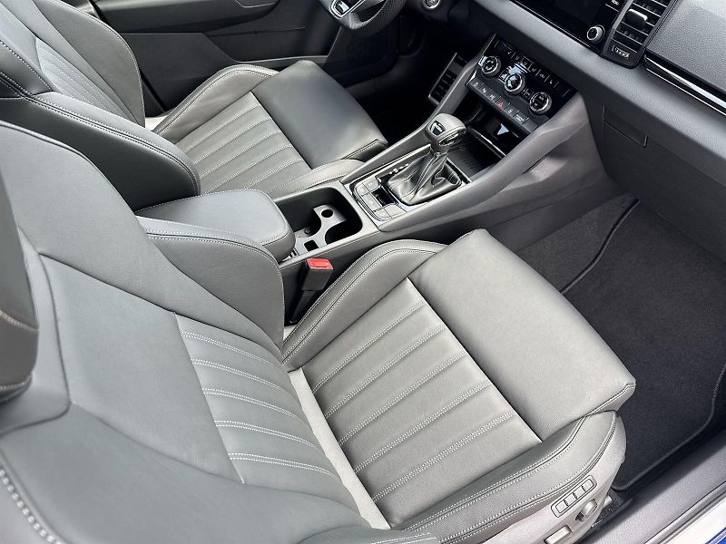 Škoda Karoq (2026) 1.5 TSI DSG Sportline - fotka 9 z 36