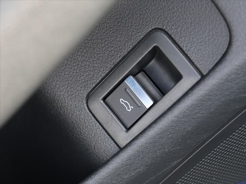 Audi S7 3,0 V6 253kW Quattro DPH B&O H - fotka 18 z 46