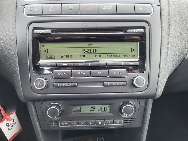 Volkswagen Polo (2009) 1.4 63KW/AC/PDC/ALU/VYHŘ.SEDAD - fotka 29 z 42